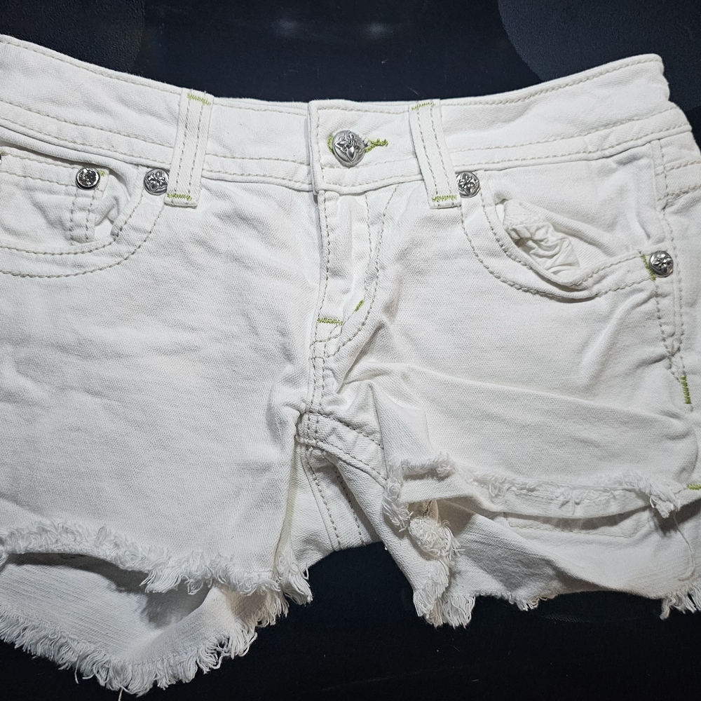 Miss Me White Jean Shorts with Colorful Embroidery - Picture 2 of 3